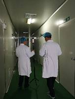 阿里巴巴工作人員拍攝GMP潔凈車(chē)間 德州健之源